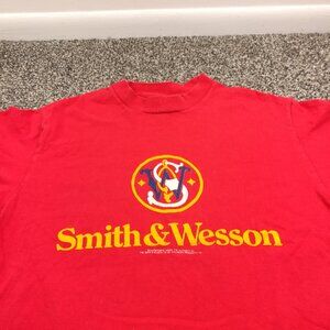 Vintage Smith & Wesson Gun T-Shirt Single Stitch Softee Red Mens Medium USA Made